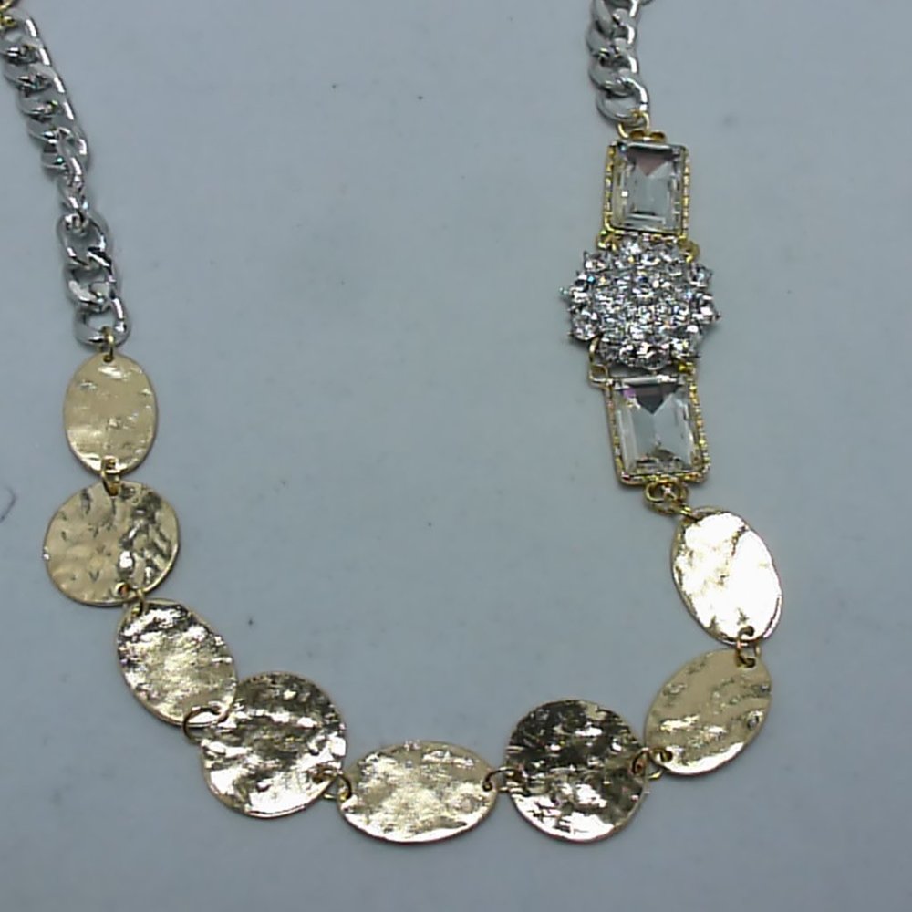 Gold and Silver Two-Tone Coin Fashion Pendant Necklace NWOT $84 retail - Picture 3 of 8